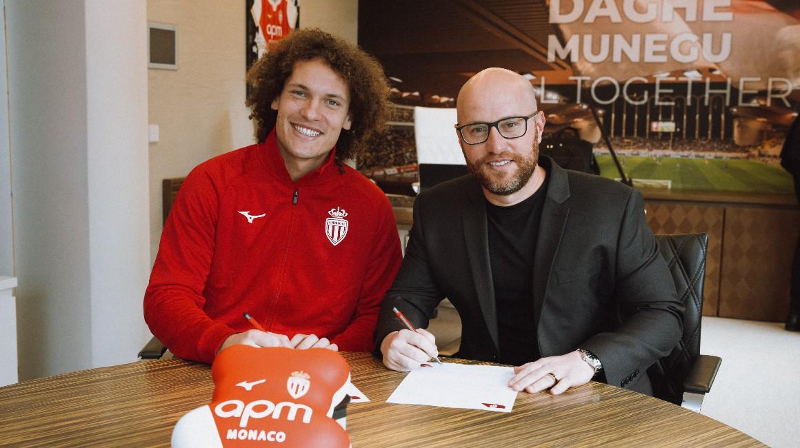 云开体育官网入口-官方：摩纳哥租借莱斯特城中卫费斯，含选择买断条款